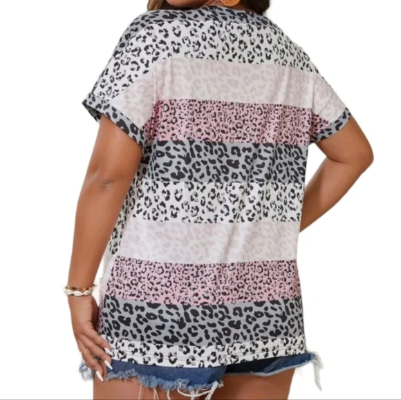 Plus Size Colorblock Leopard Print Tee - Picture 2 of 4
